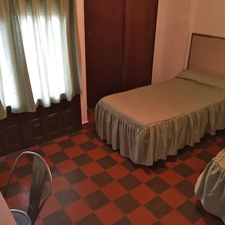 Hostel Pension Provenzal *